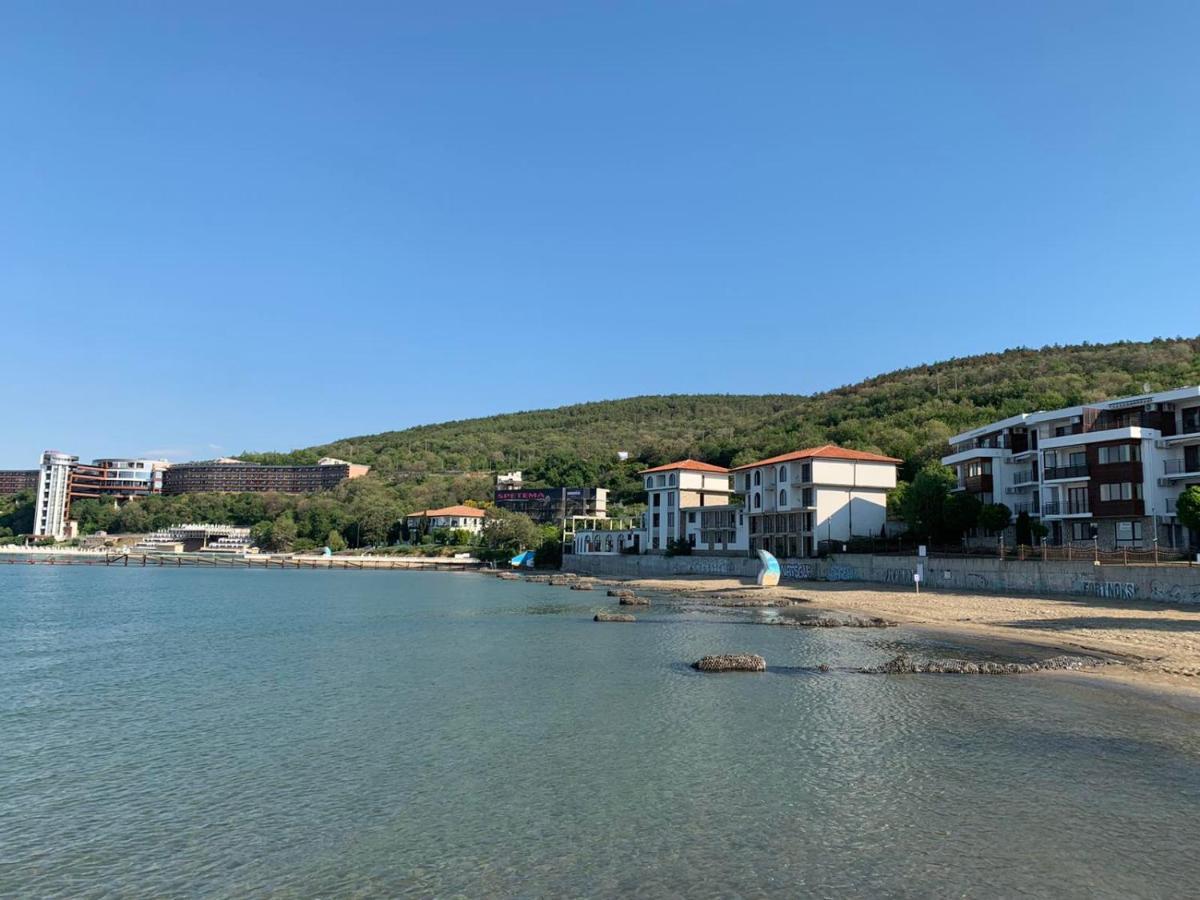 Prestige Fort Beach Private Apartment-Studio 46 Sveti Vlas Esterno foto
