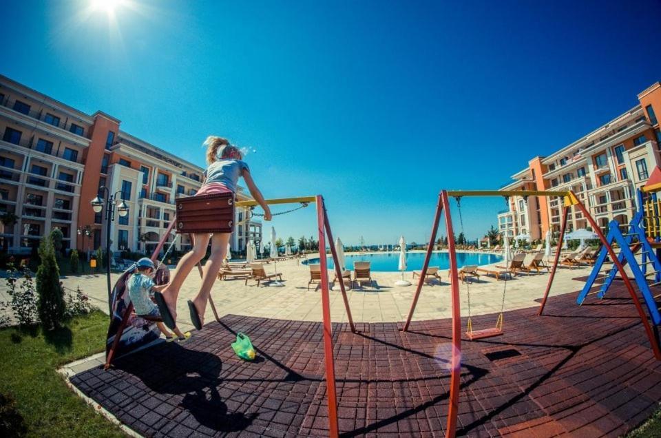 Prestige Fort Beach Private Apartment-Studio 46 Sveti Vlas Esterno foto